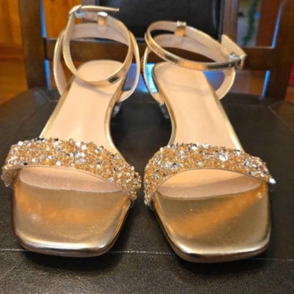 Elegant Gold Embellished Heels - Picture 1 of 4